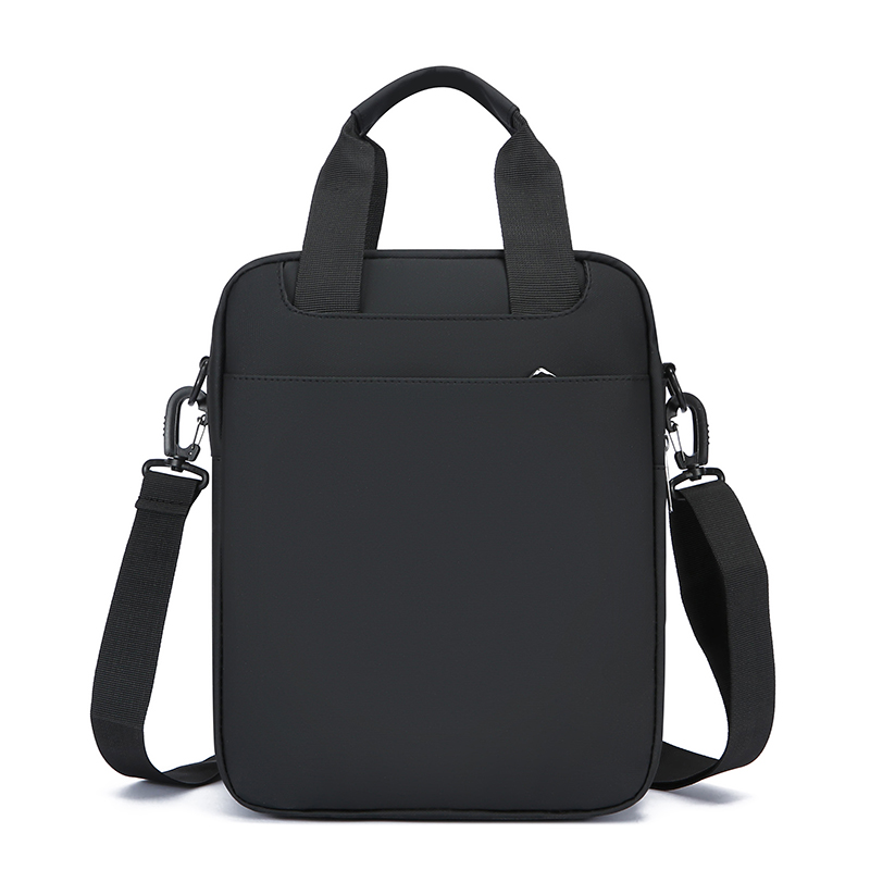 حقيبة كتف للرجال مقاومة للماء  - مراجعة Travel Accessories Tech وسعره